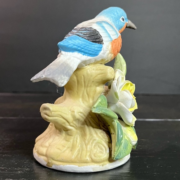 VTG Eastern Blue Bird Ceramic Sitting On A Branch w/ Yellow Flower & Leaves 5” - Picture 9 of 12